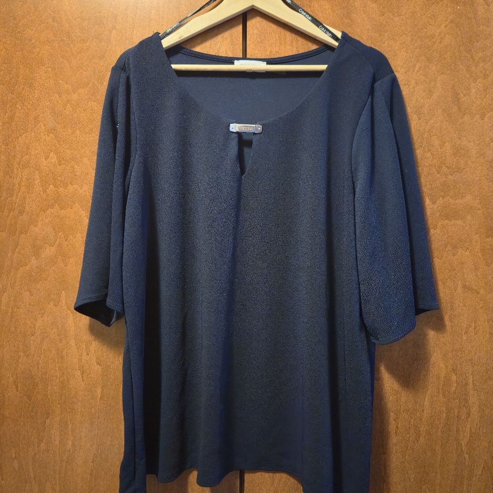 Calvin Klein Women's Navy Flyaway Sleeve with Notch Collar, 1X